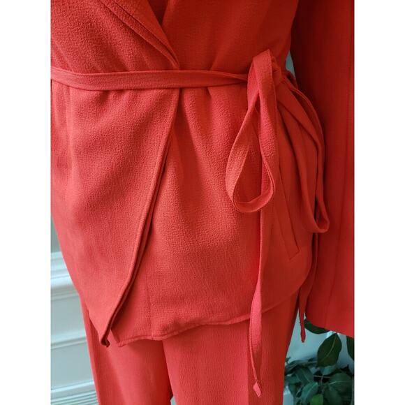 7th Avenue 2 Piece Suit Womens L/14 Red Pockets Slim Fit Notch Lapel Tie Waist - Picture 14 of 16